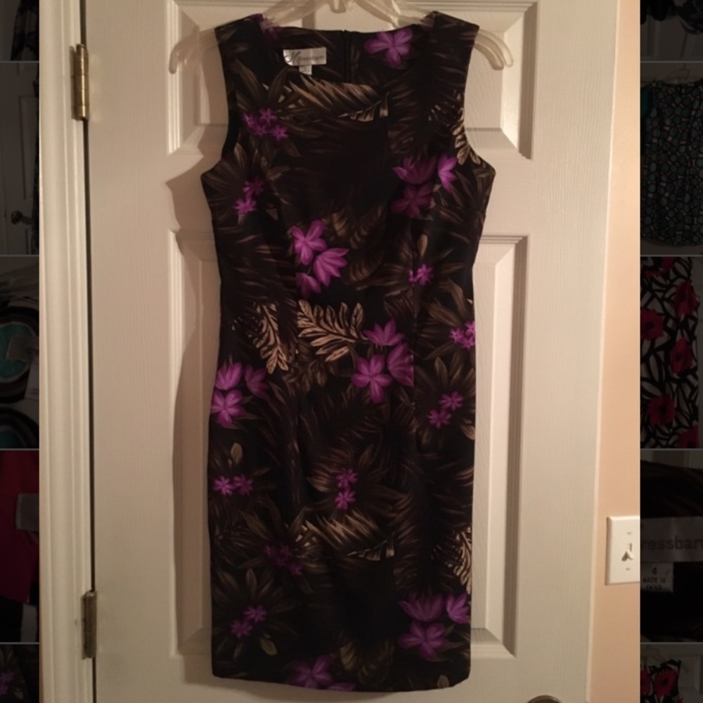 Dress barn sheath dress. Size 4, Euc Purple black